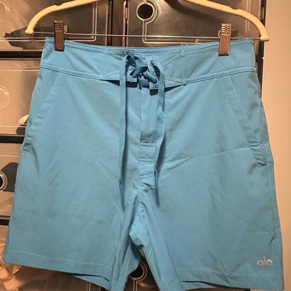 ALO Yoga Men's Blue Swim Shorts